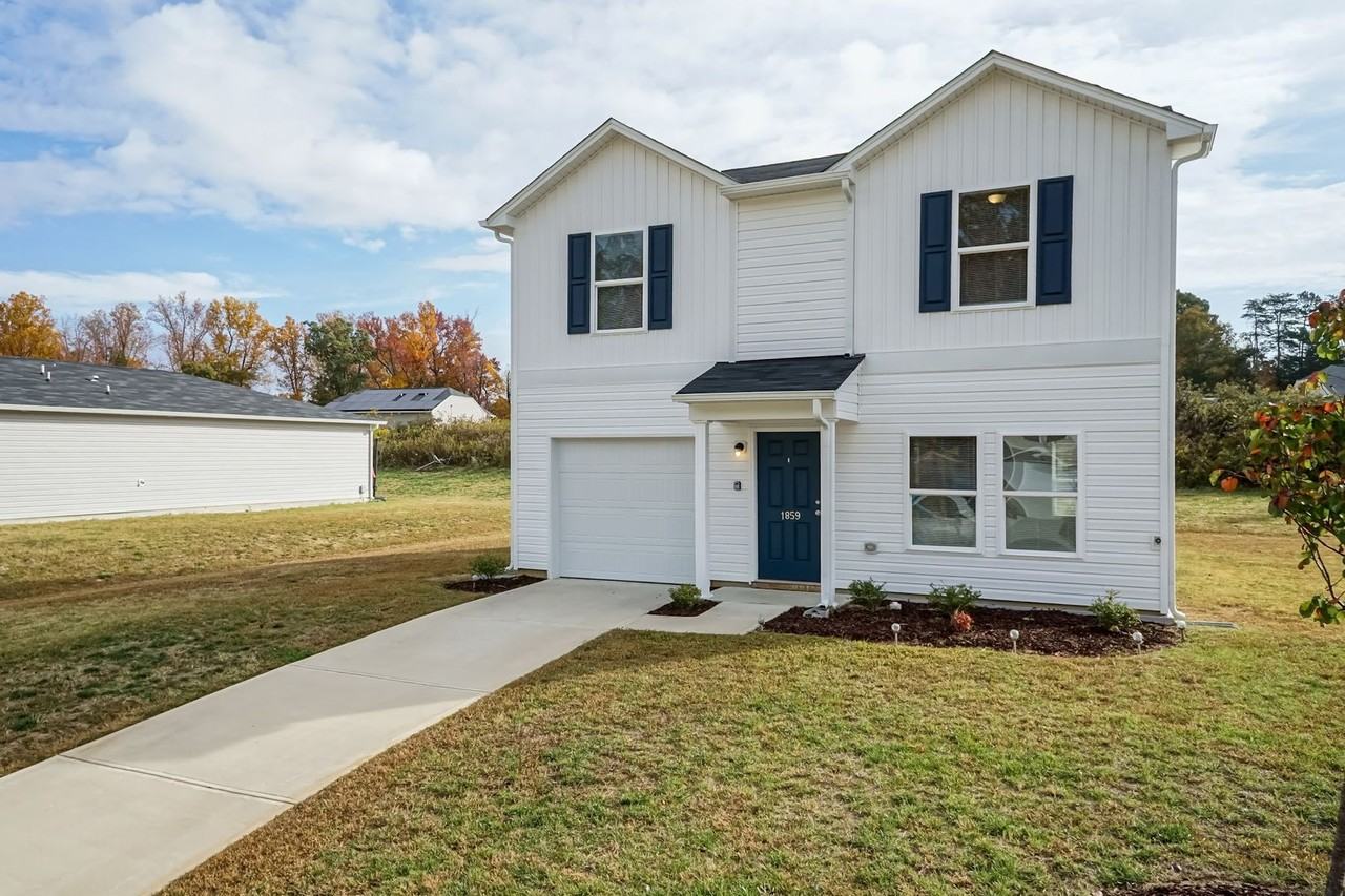 1859 Northside Dr - Photo 2 of 22