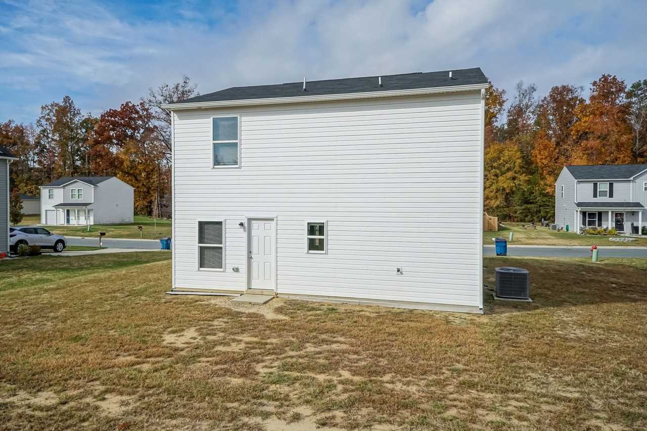 1859 Northside Dr - Photo 4 of 22
