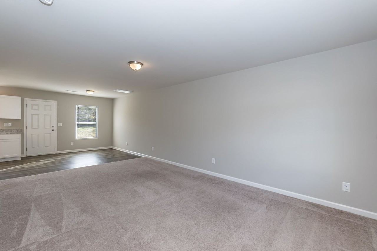 1859 Northside Dr - Photo 7 of 22