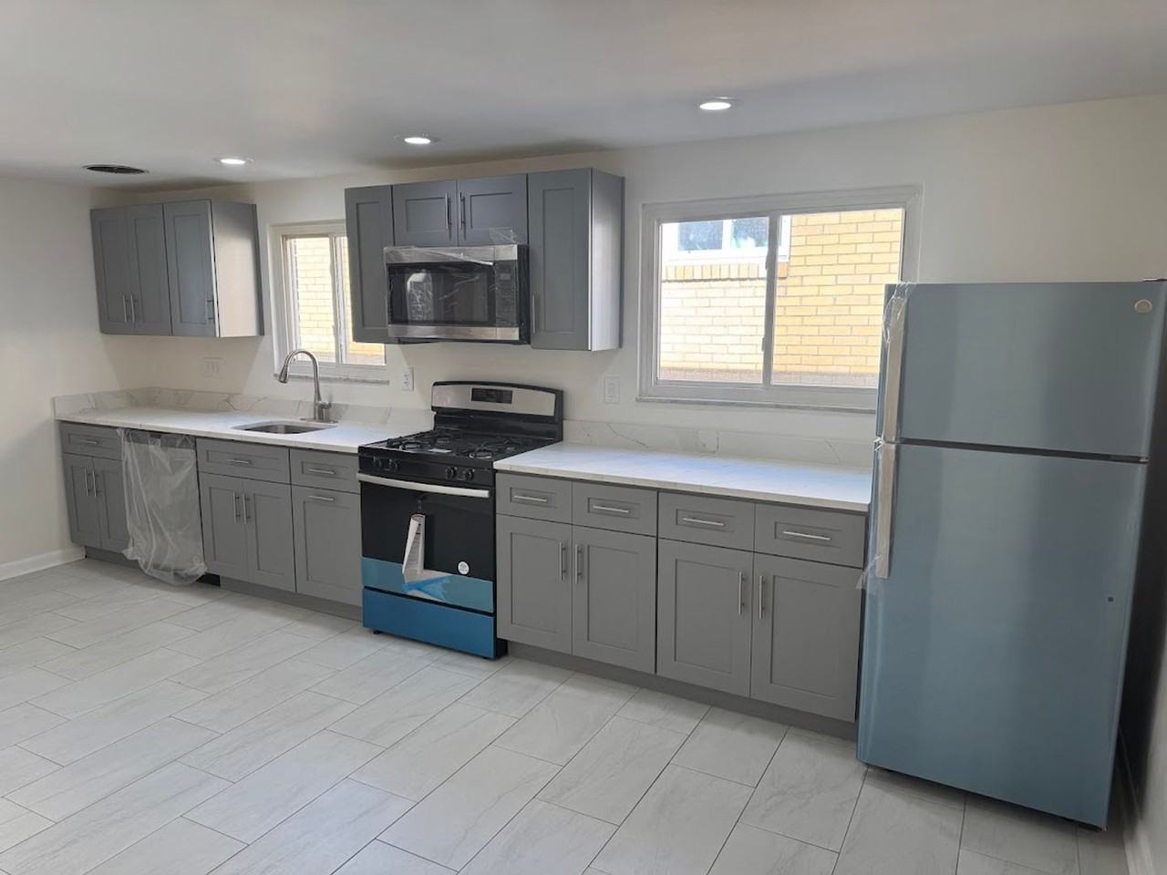 1641 Jancey St - Photo 6 of 36