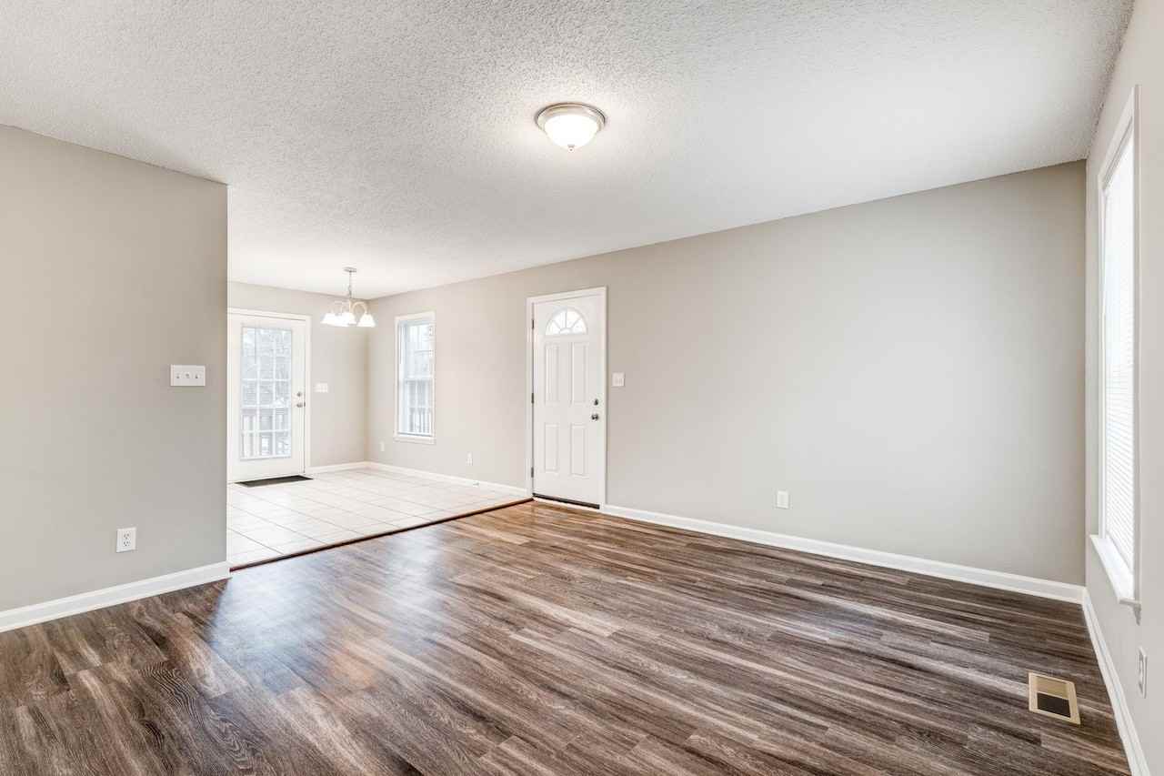 3525 Riverside Dr - Photo 6 of 32