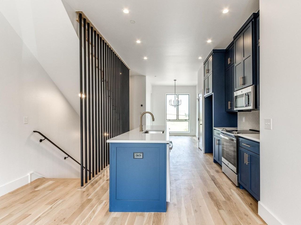 1705 Wheeler St - Photo 7 of 27