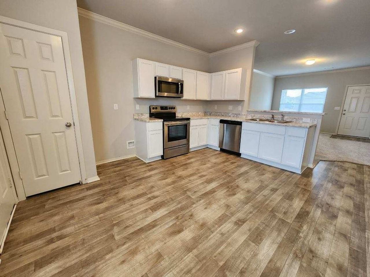 2040 River Birch Trl - Photo 2 of 9