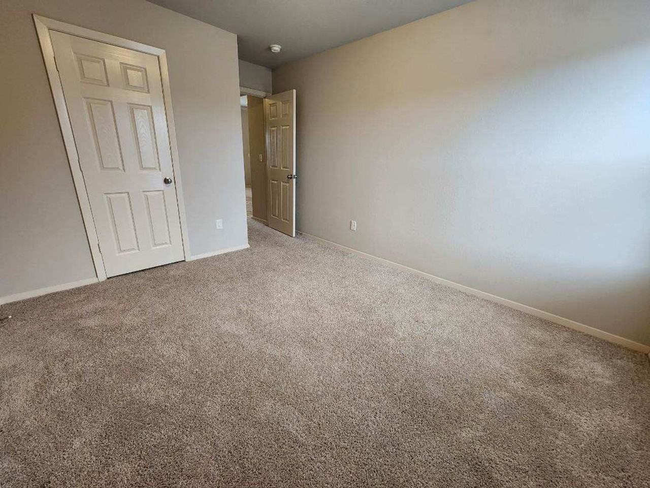 2040 River Birch Trl - Photo 3 of 9