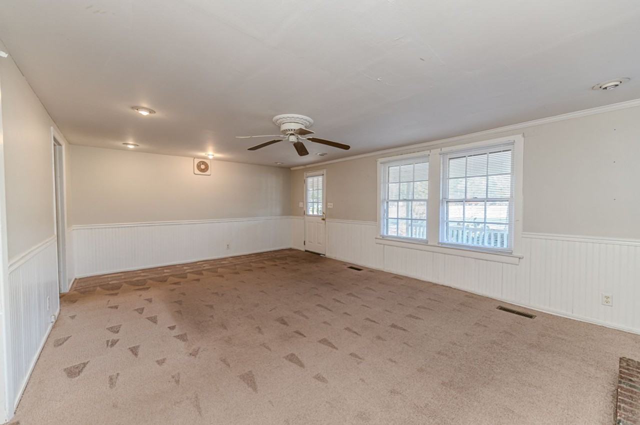 3224 Hawkins Ave - Photo 5 of 37