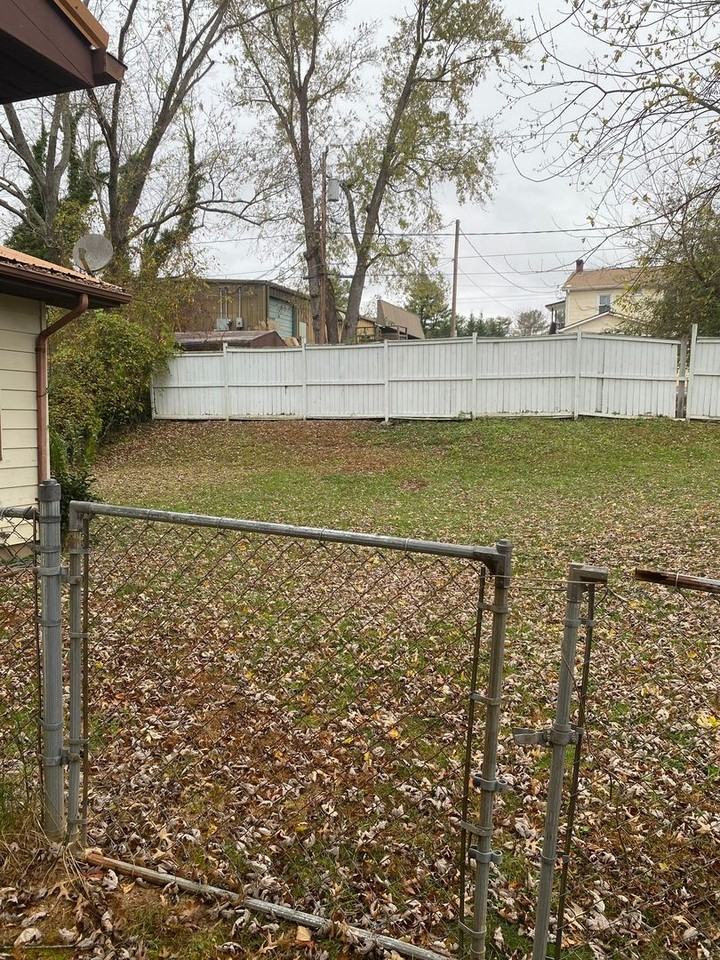 2008 Arlington Pl - Photo 3 of 15