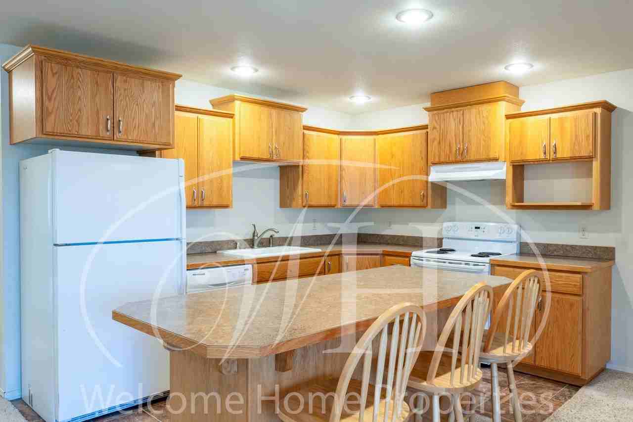 132 E Birch St - Photo 6 of 17