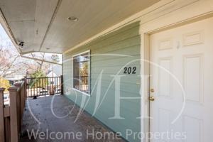 featured image of 132 E Birch St