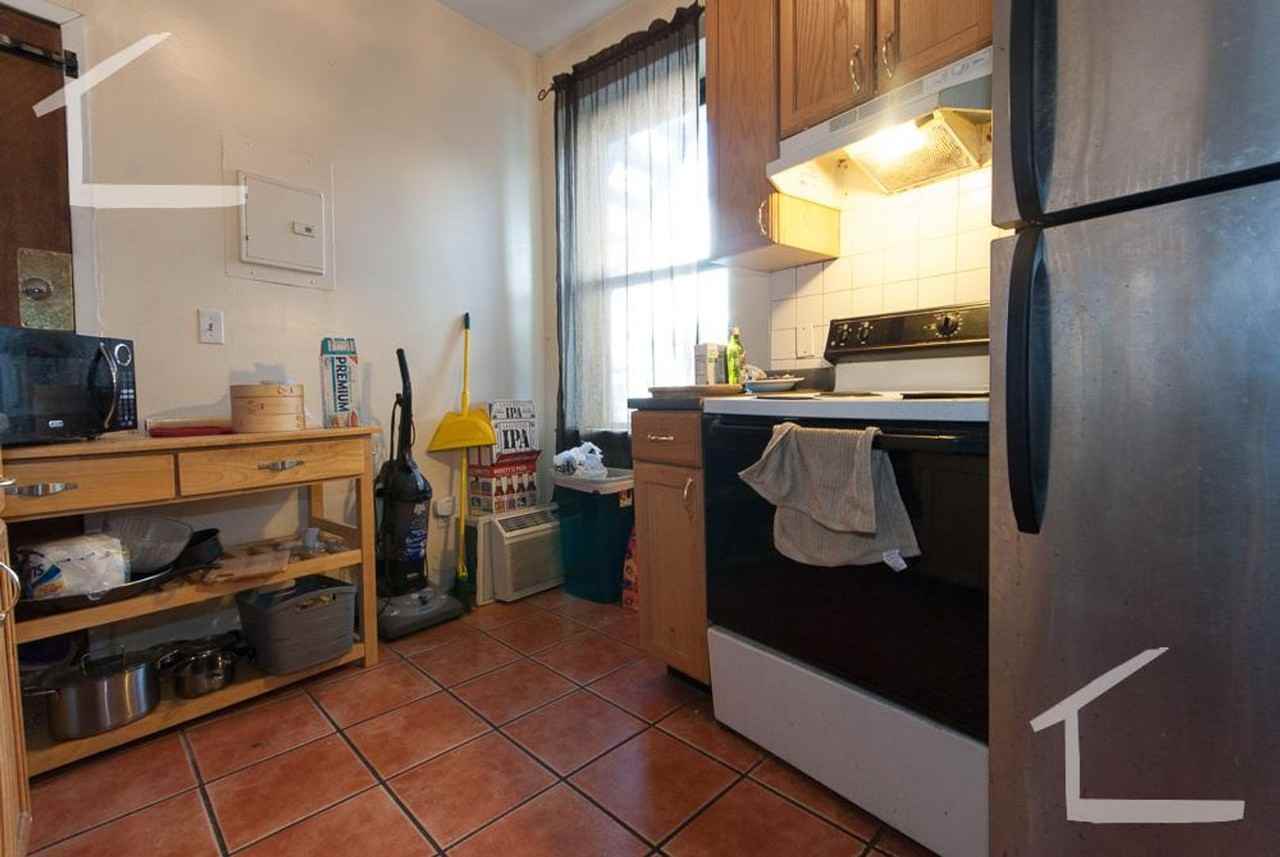 92 Linden Street - Photo 2 of 6