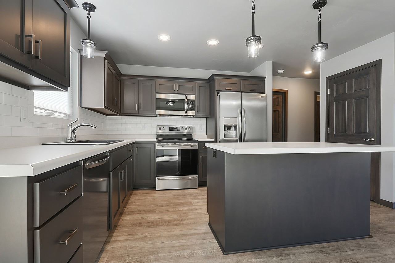 Diversity Duplex - Photo 2 of 15