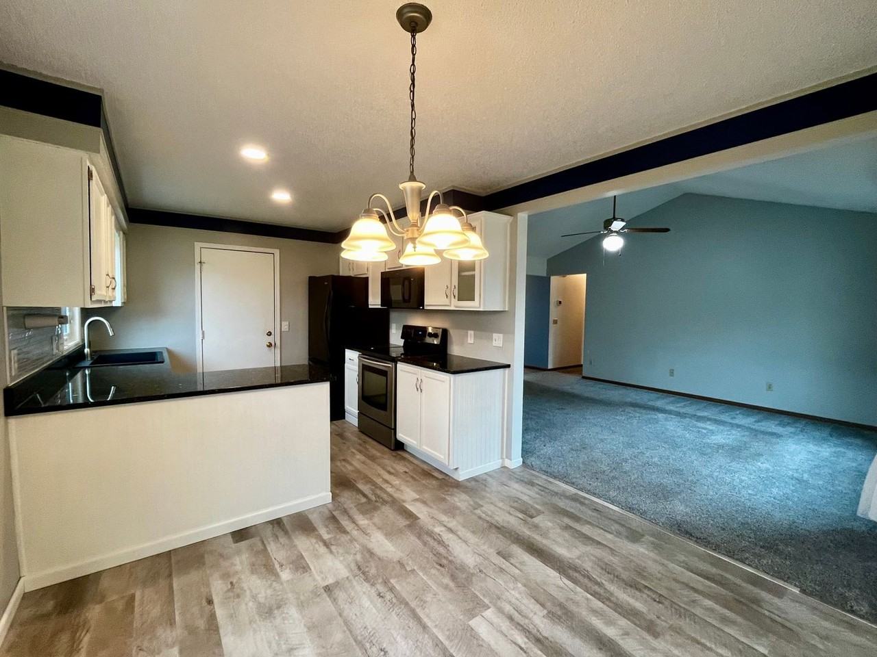 620 Copperfield Dr - Photo 2 of 30