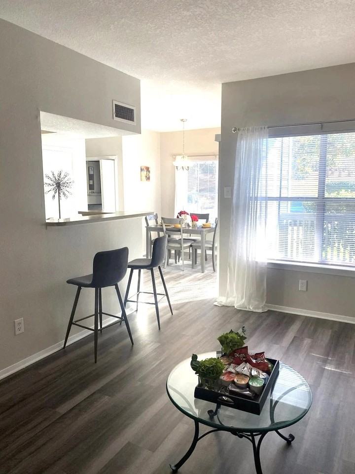 Waterford Square Apartments - Photo 3 of 50