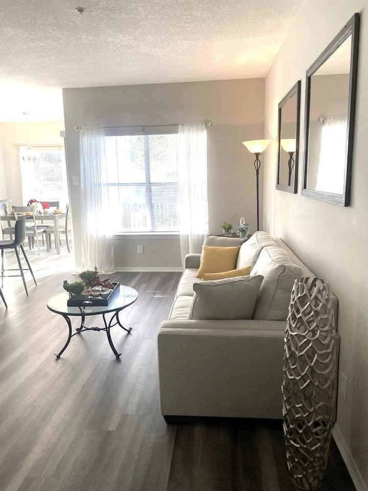 Waterford Square Apartments - Photo 7 of 50