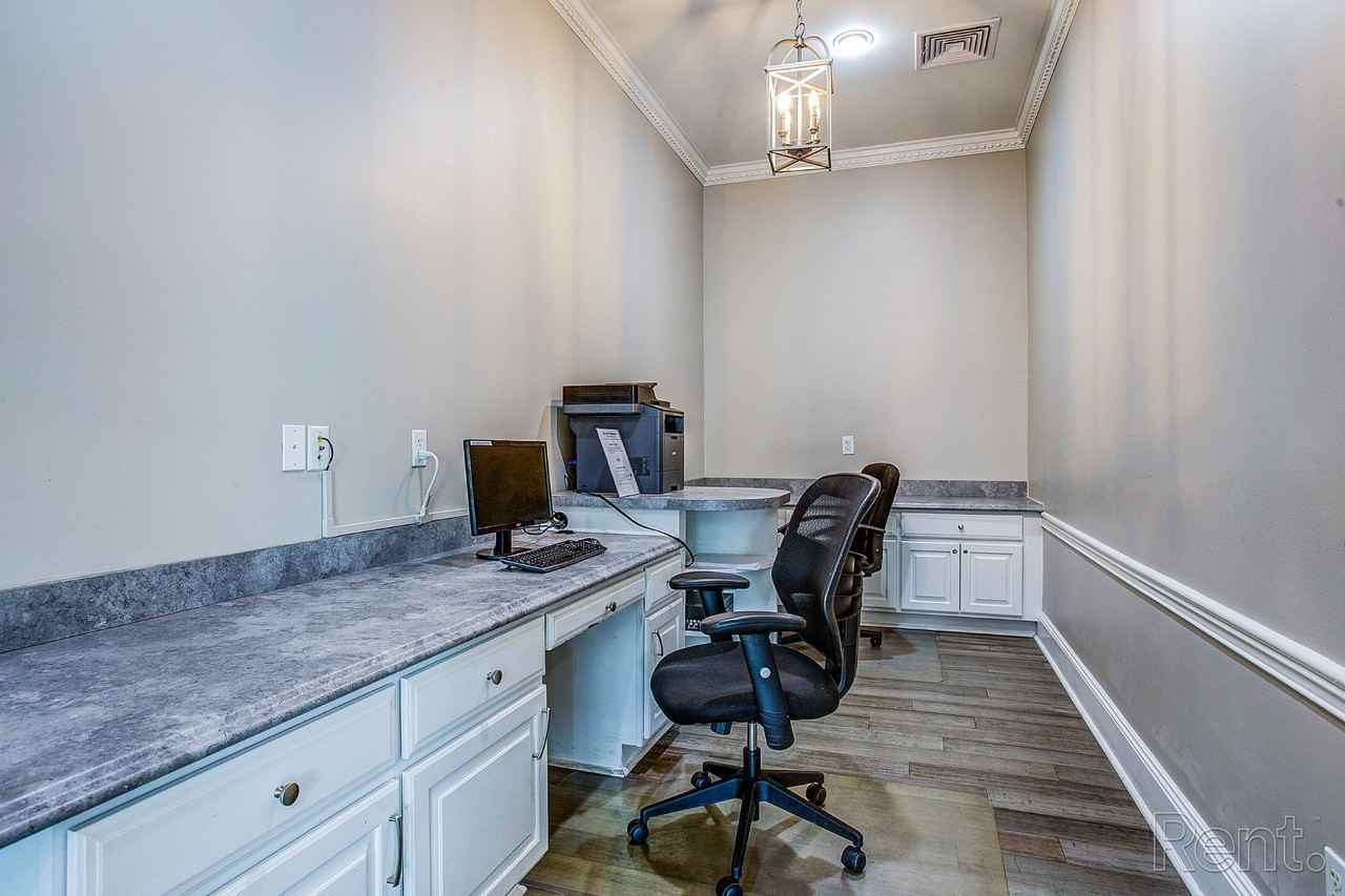 Baxter Crossings Apartments - Photo 6 of 41