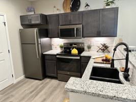 featured image of 100 Grenache Blanc Dr