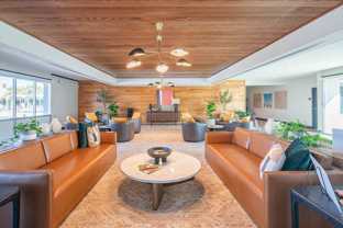 Phoenix Manor - Photo 1 of 1