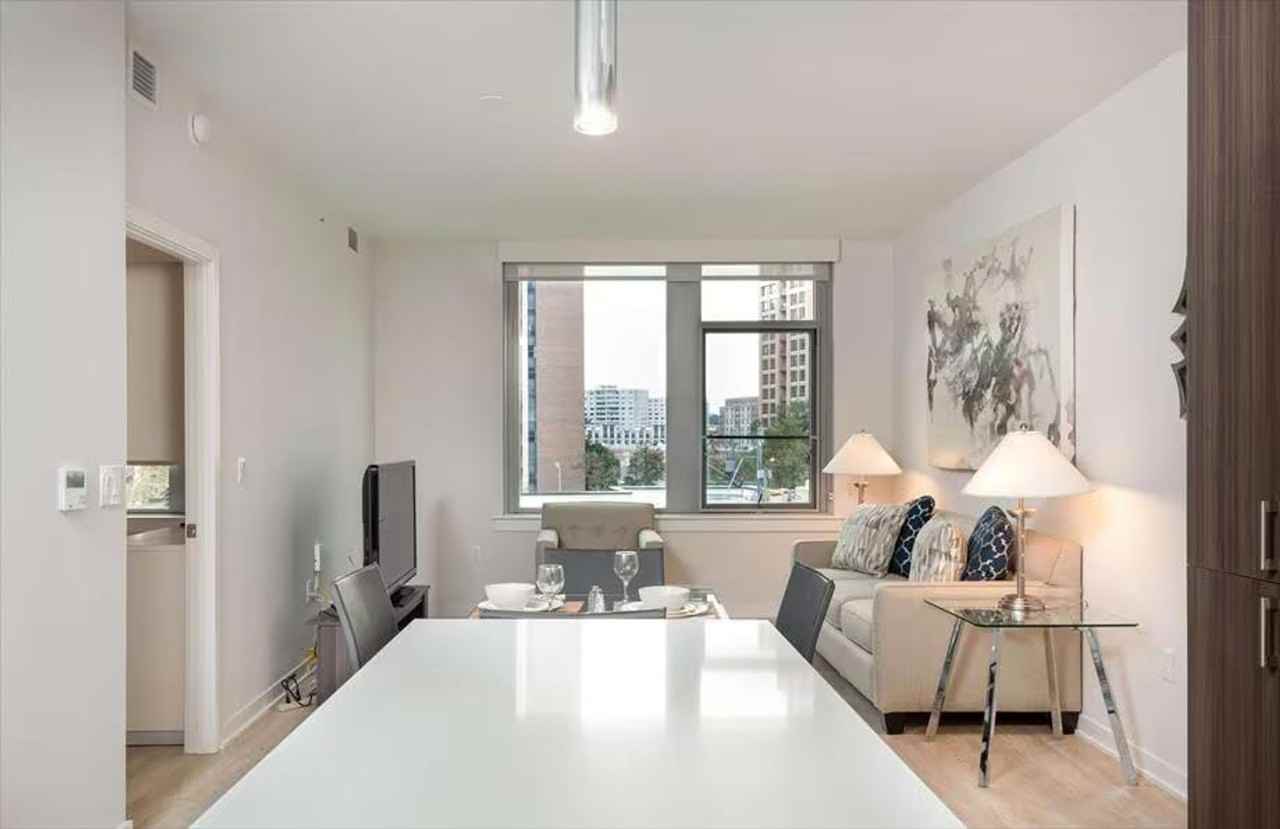 400 Army Navy Drive - Photo 2 of 47