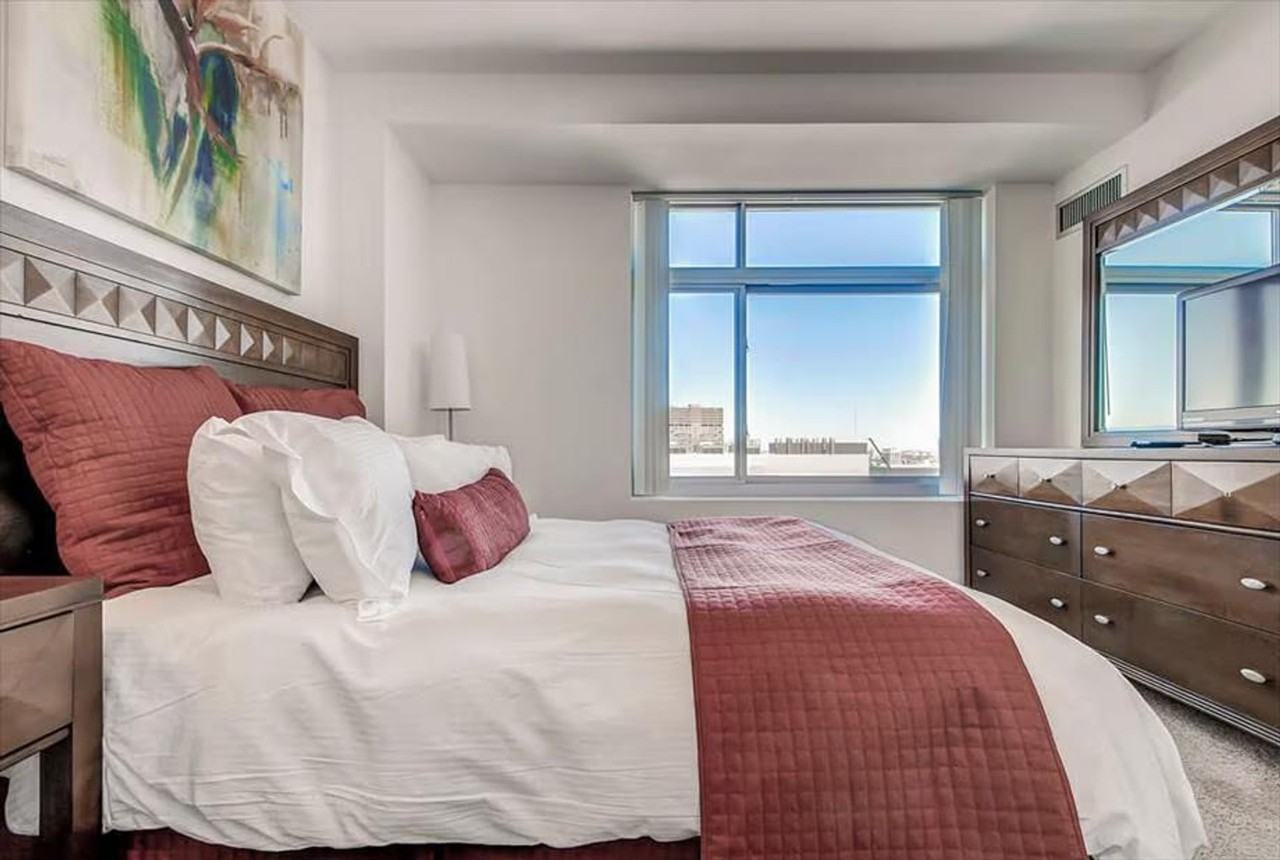 356 3rd St #1049989P - Photo 7 of 20