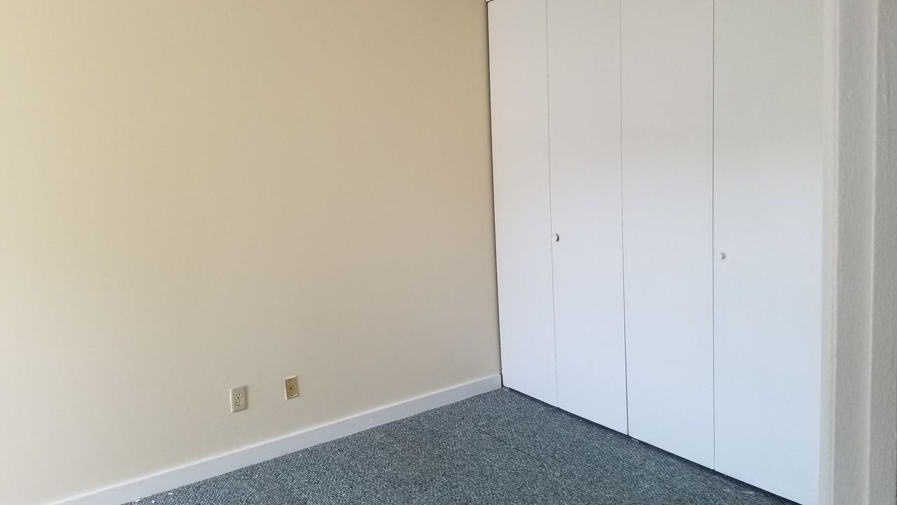 Abbott Acres Apartments - Photo 5 of 6