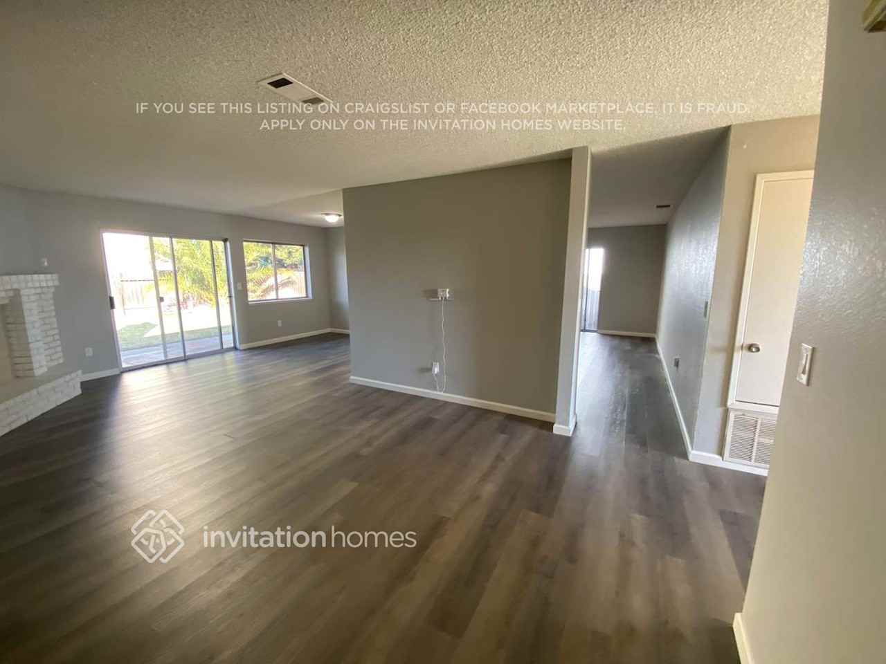 1408 Langley Way - Photo 3 of 18