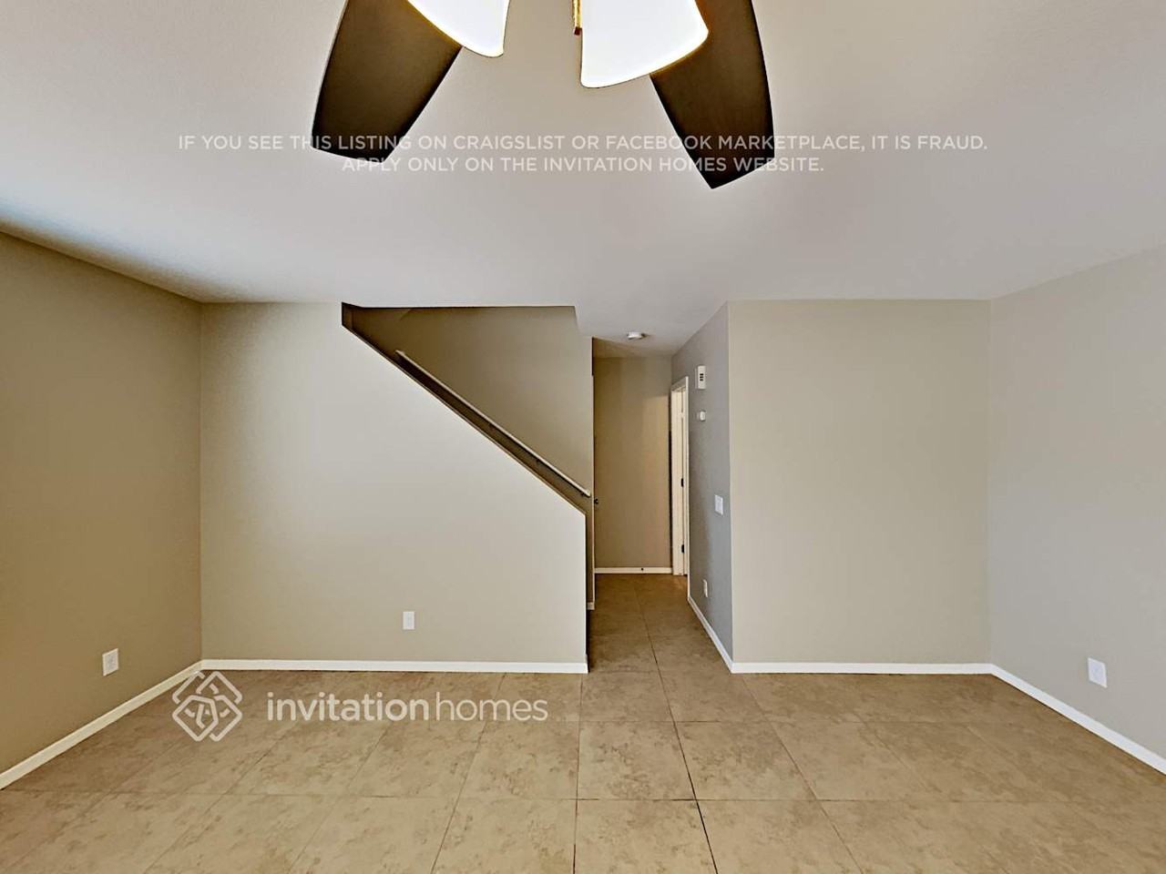 420 W Aloe Pl - Photo 4 of 16