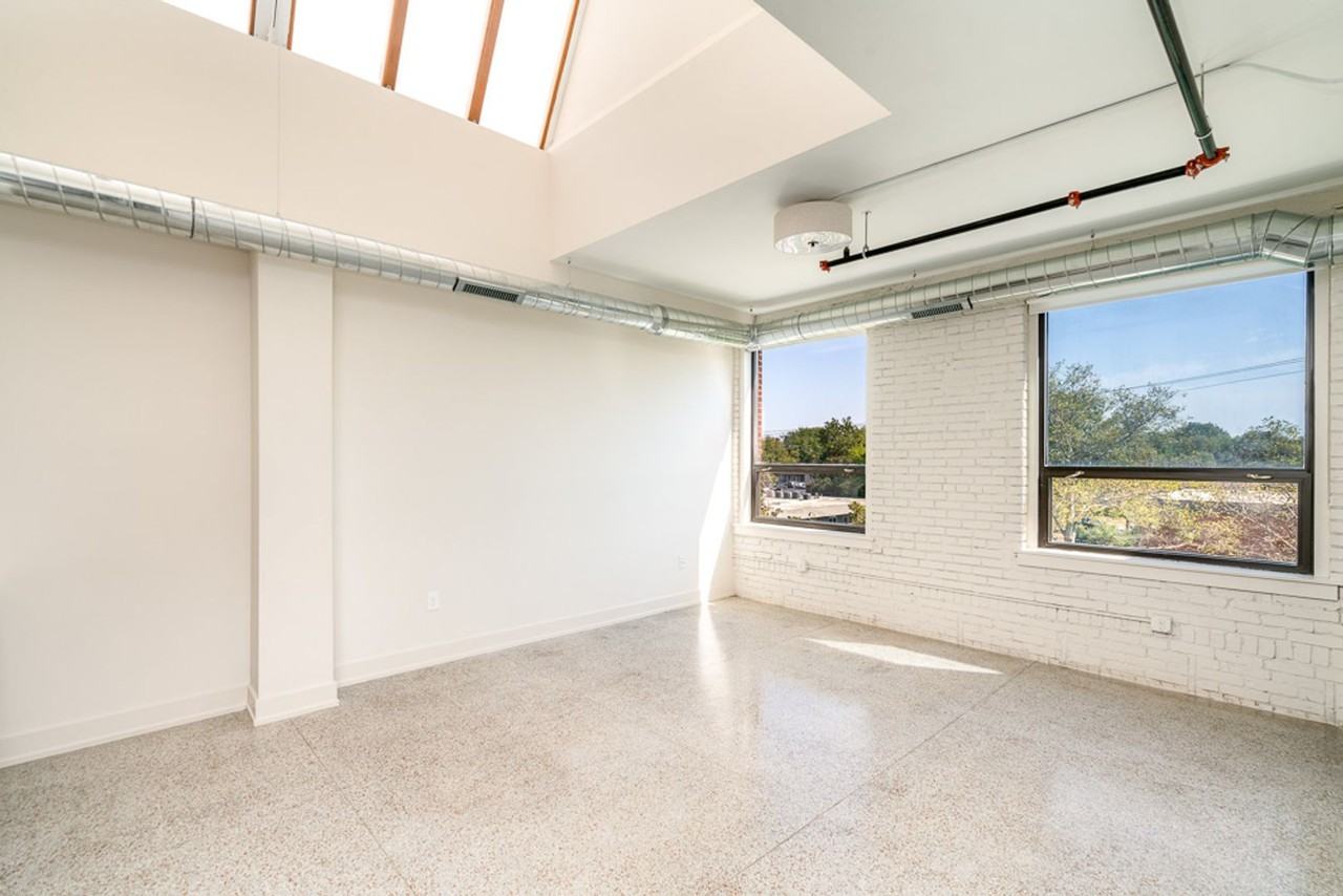 875 Michigan Ave - Photo 7 of 26