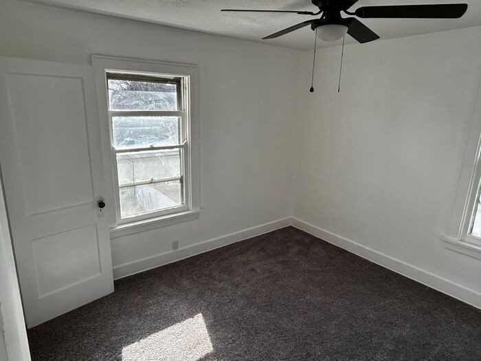 2011 Dale Rd - Photo 3 of 37