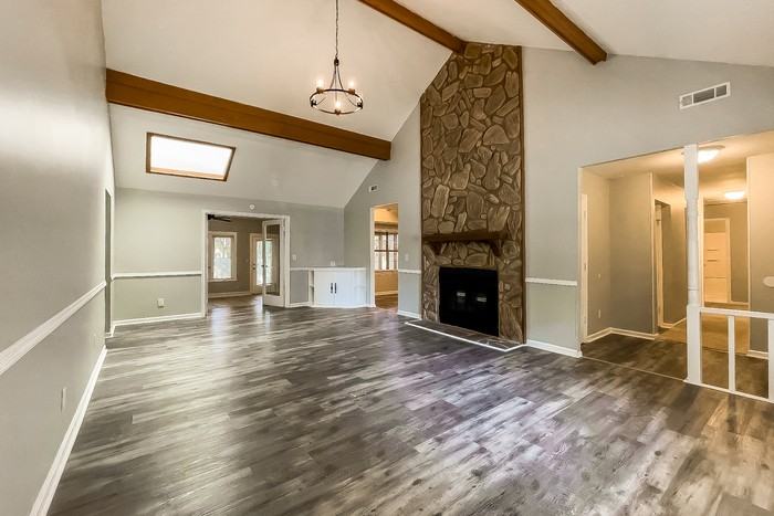 1109 Stone Pines Rd - Photo 2 of 10