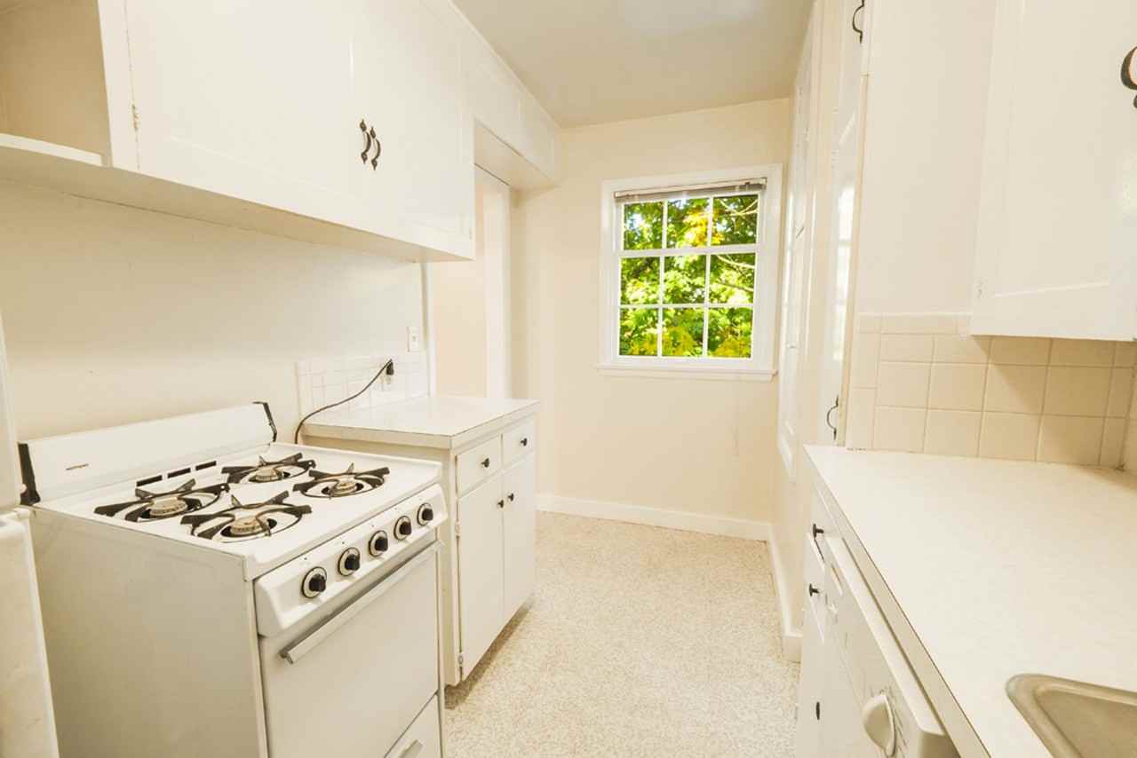 #272 COLONIAL PARK APARTMENTS - Photo 5 of 21