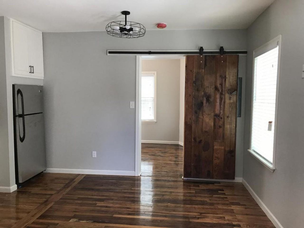 811 May - Photo 3 of 15