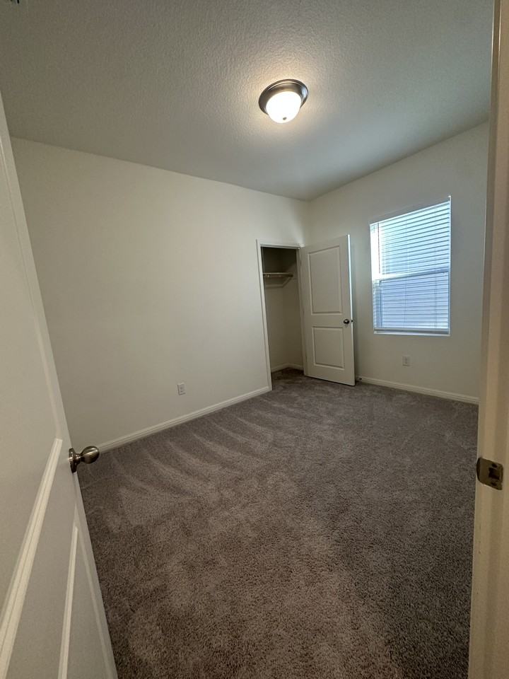 202 Gemsbok Rd #NA - Photo 7 of 11