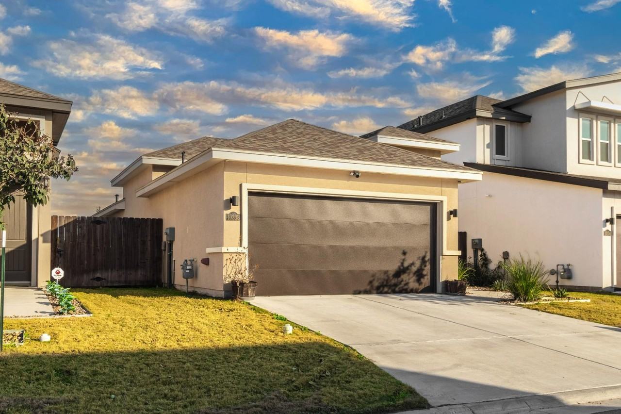 10308 North 13th Street - Photo 4 of 20