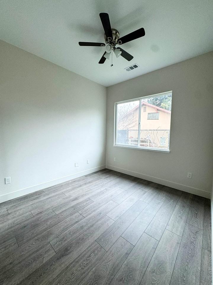 22233 Peralta St #NA - Photo 2 of 6