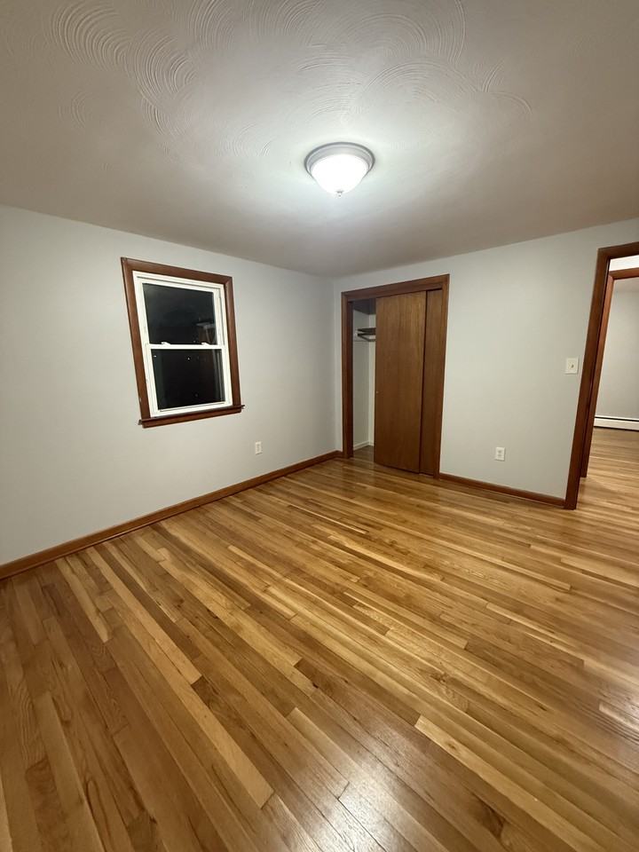 80 New Britain Ave #1E - Photo 3 of 8