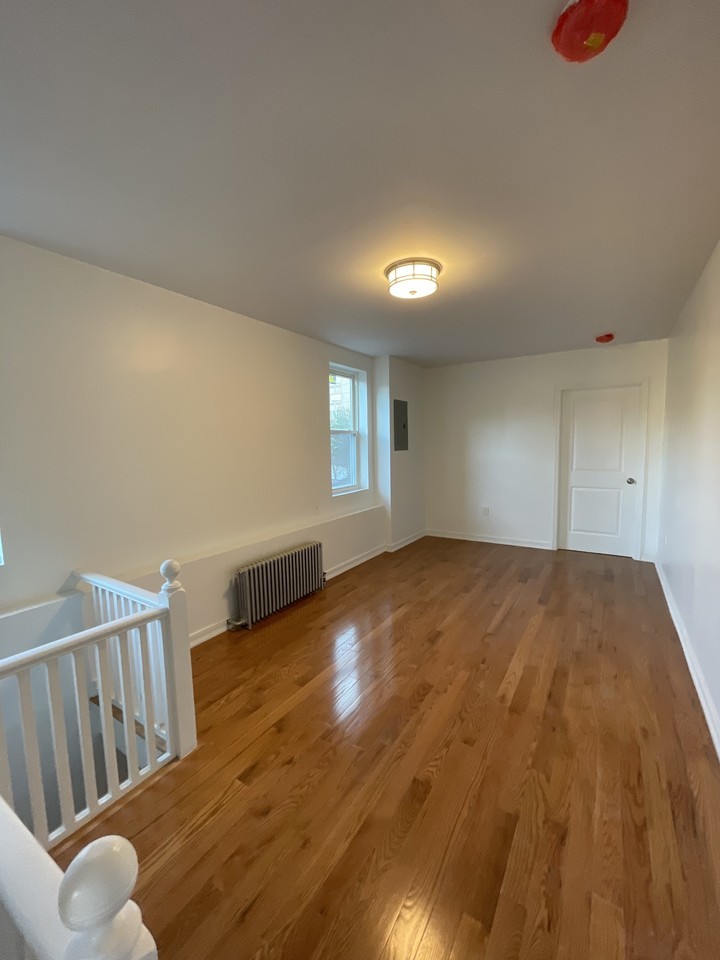 3985 Saxon Ave #3 - Photo 2 of 13