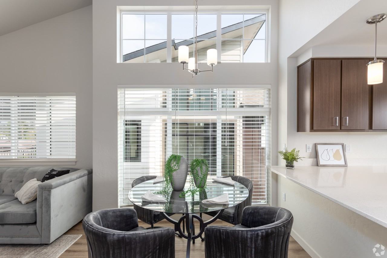 312 E Rr Ave #A202 - Photo 2 of 14