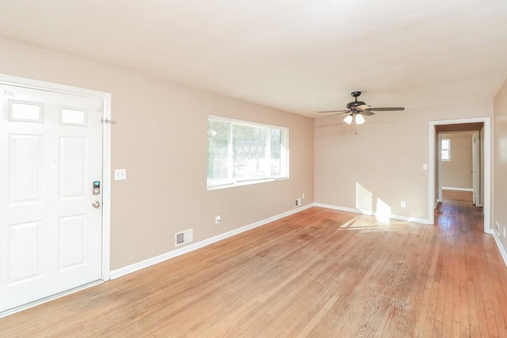 3711 W County Line Rd - Photo 4 of 16