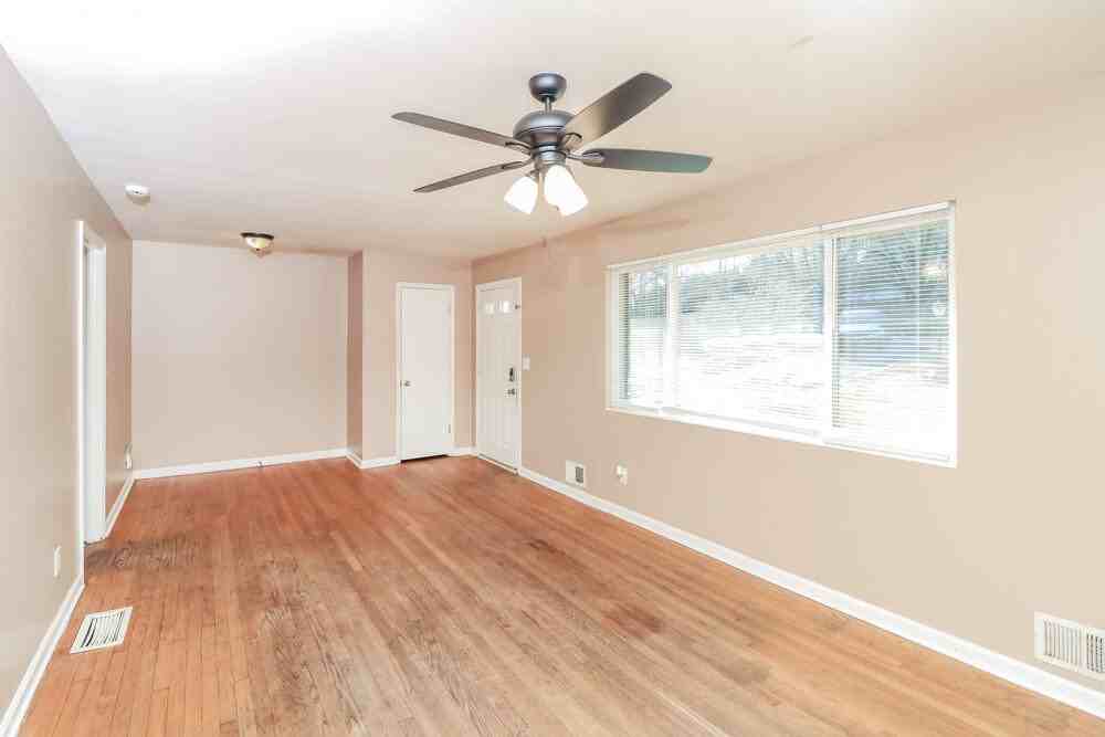 3711 W County Line Rd - Photo 5 of 16
