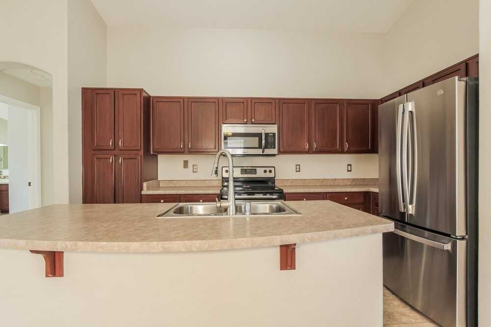 1105 E Nardini St - Photo 7 of 16