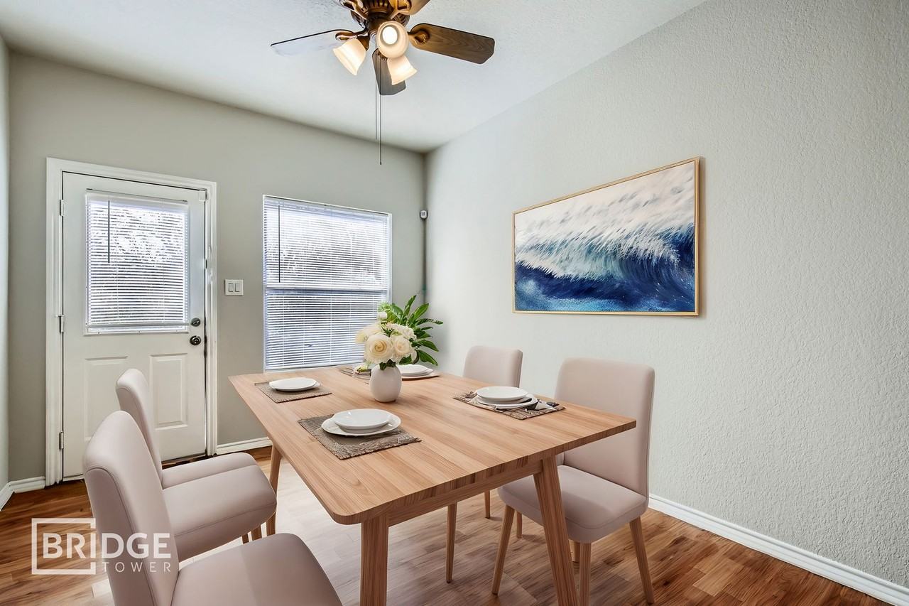 7632 Craig St - Photo 7 of 17