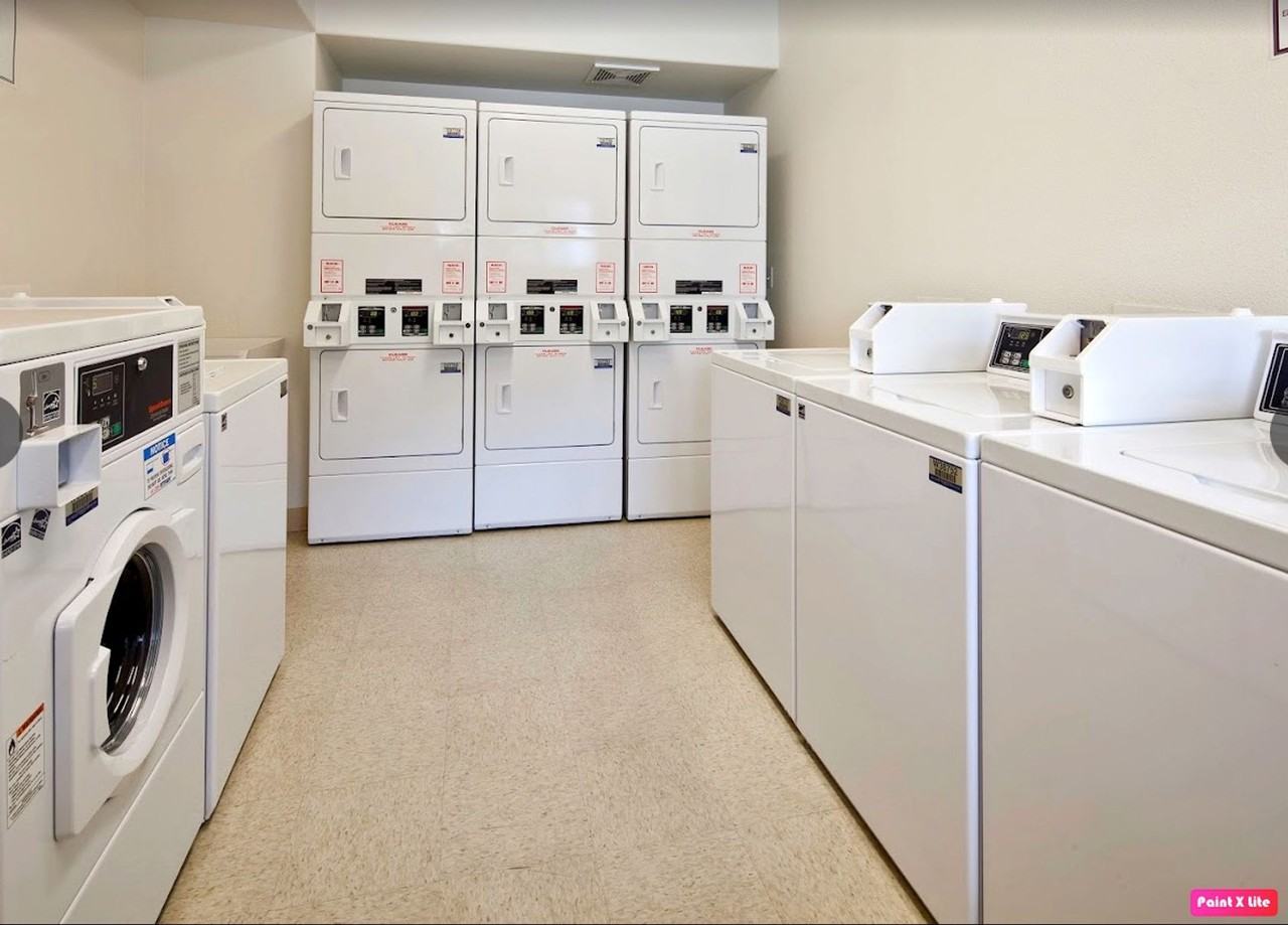 Shasta Courtyards - Photo 4 of 17