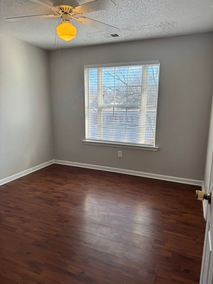 101 Ashby Cross Ct - Photo 2 of 25