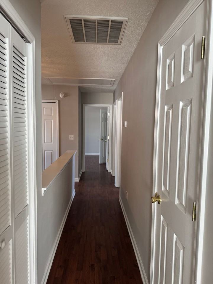 101 Ashby Cross Ct - Photo 6 of 25