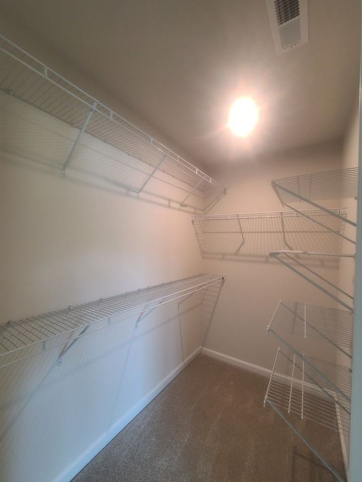 66 Hewstone Ct - Photo 7 of 20