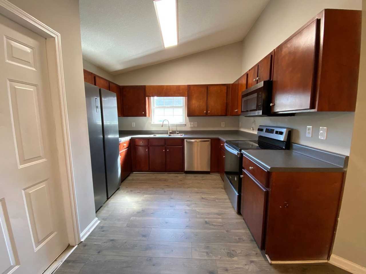 118 Hydrangea Rd - Photo 6 of 29