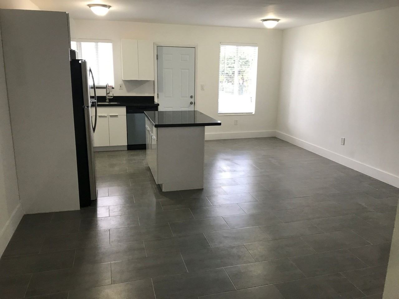 New Colony Apartments - Photo 5 of 9