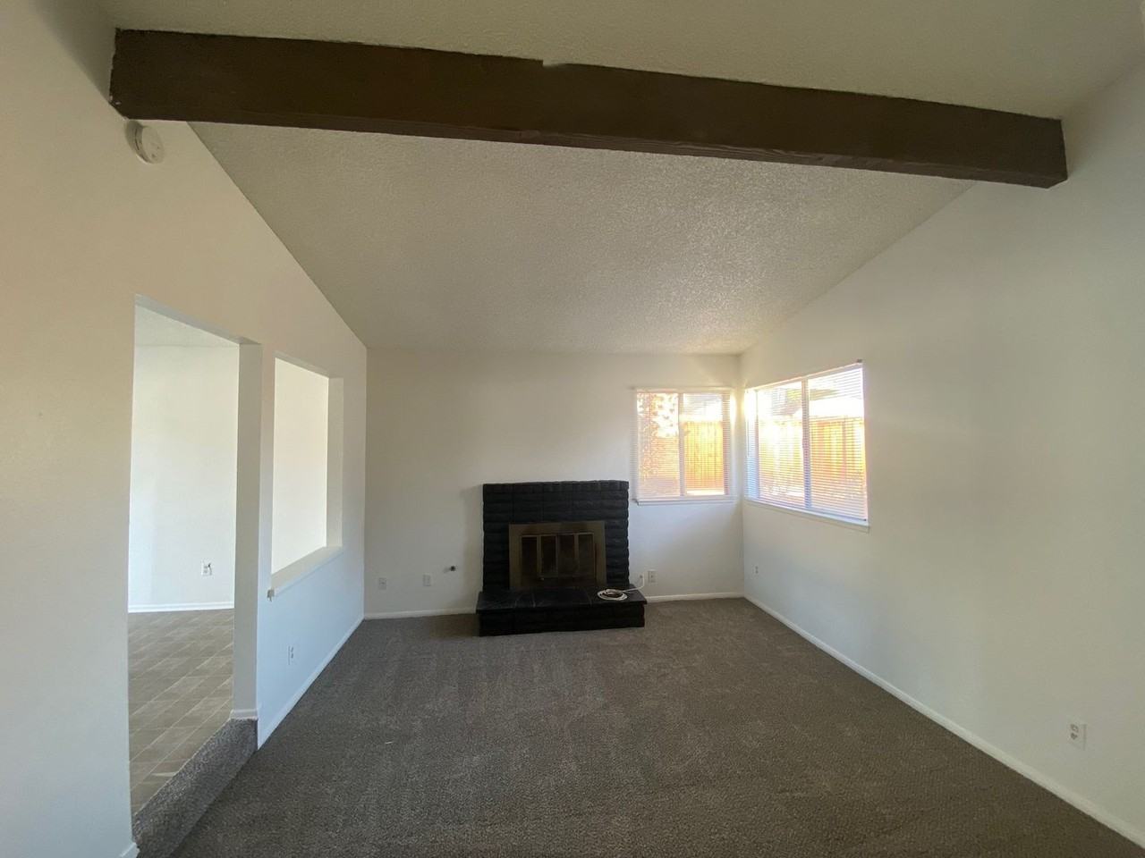 1421 Padua Ave - Photo 3 of 37