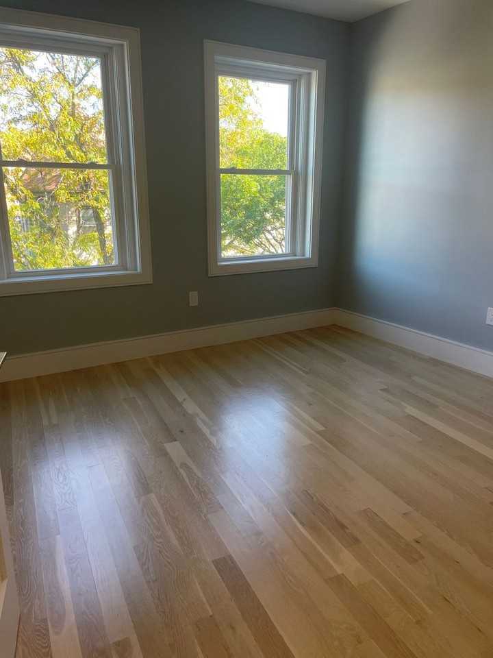 9 University Rd - Photo 3 of 20