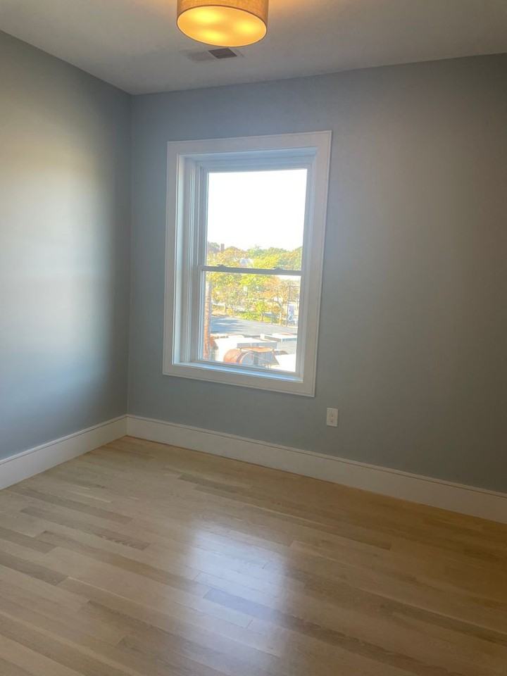 9 University Rd - Photo 4 of 20