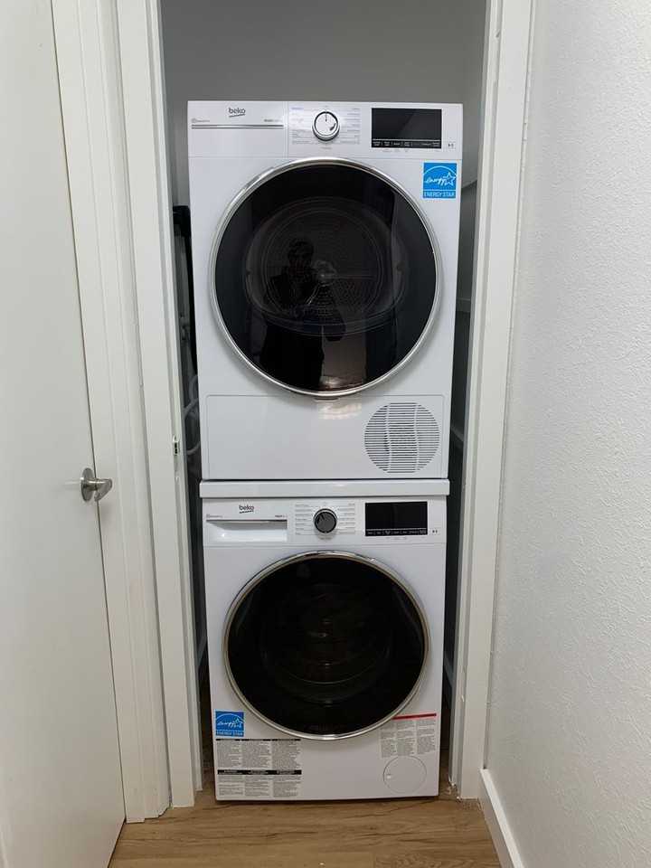 6525 24th Ave Nw #2 - Photo 7 of 13